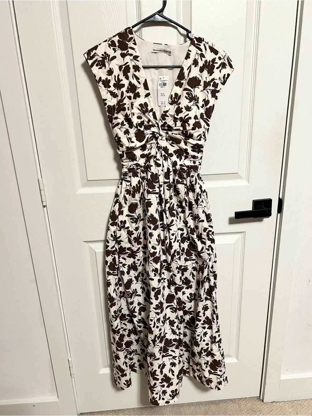 NWT Abercrombie & Fitch twist front Maxi Dress